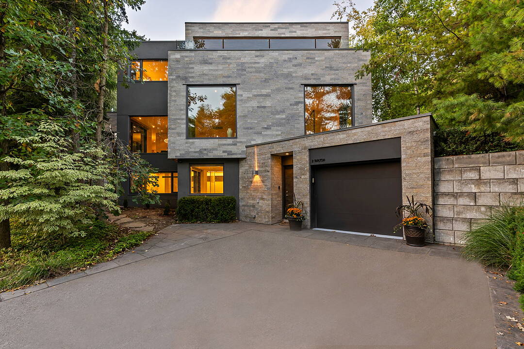 2 Tarlton Rd, Toronto, Ontario