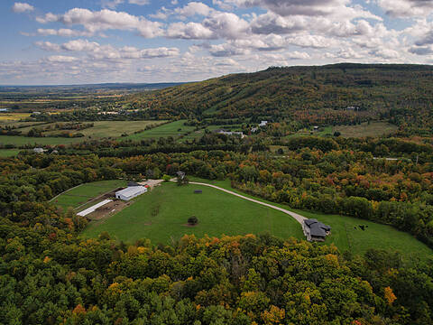 589903 Grey Road 19, Blue Mountains