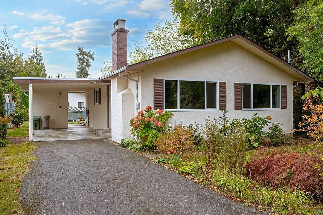 2365 Lovell Avenue, Sidney, British Columbia
