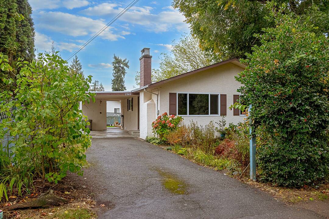 2365 Lovell Avenue, Sidney, British Columbia