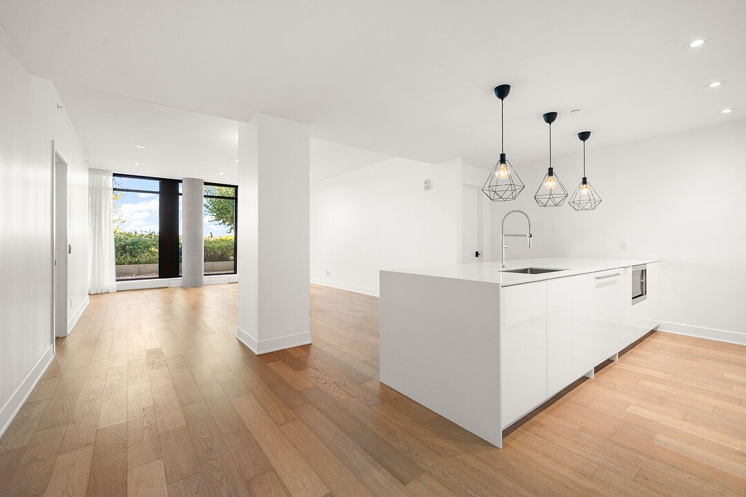 1010 Rue de la Commune E., Apt. 106, Ville-Marie, Québec