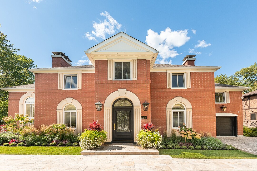 555 Boul. Laird, Mont-Royal, Québec