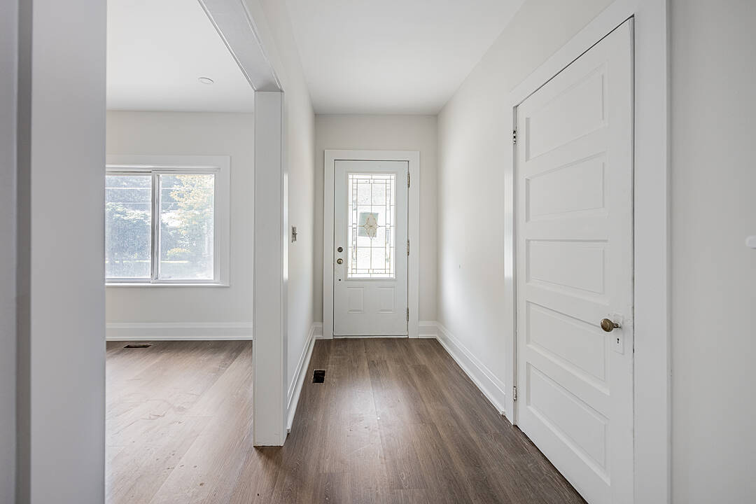 1842 Balsam Ave, Mississauga, Ontario