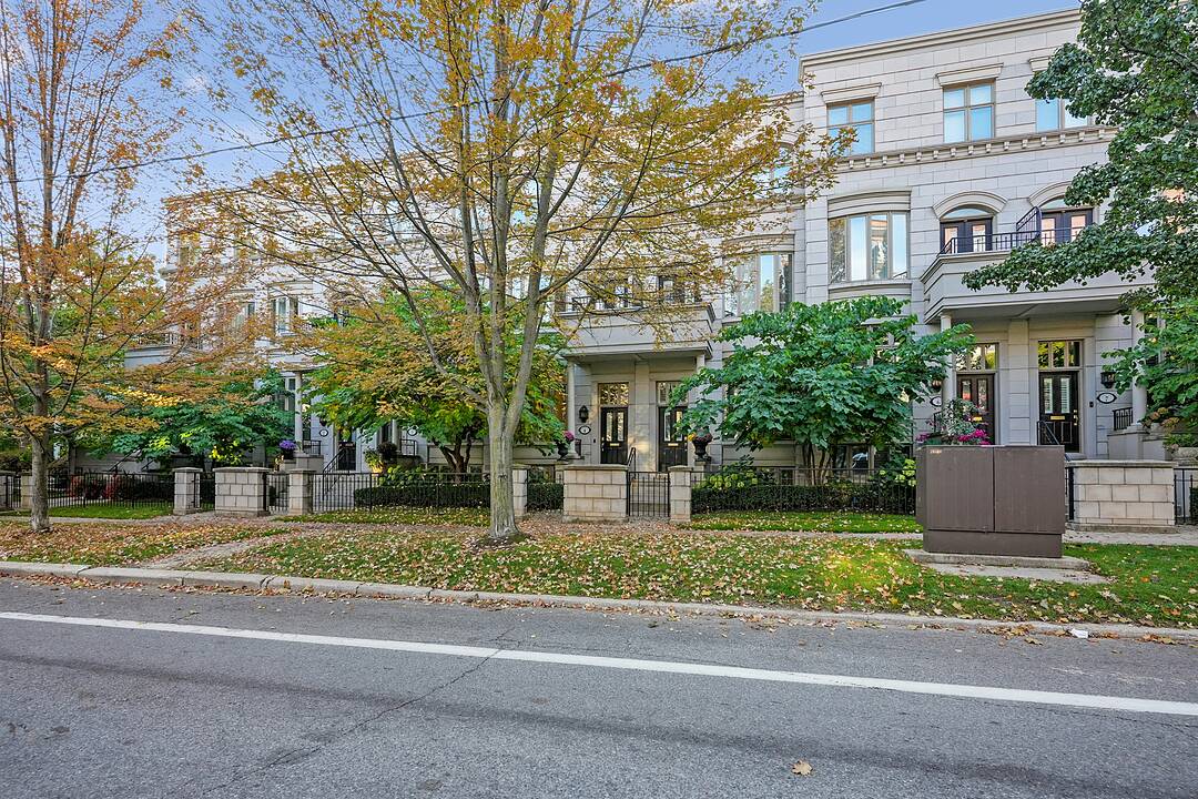 260 Russel Hill Rd #4, Toronto, Ontario