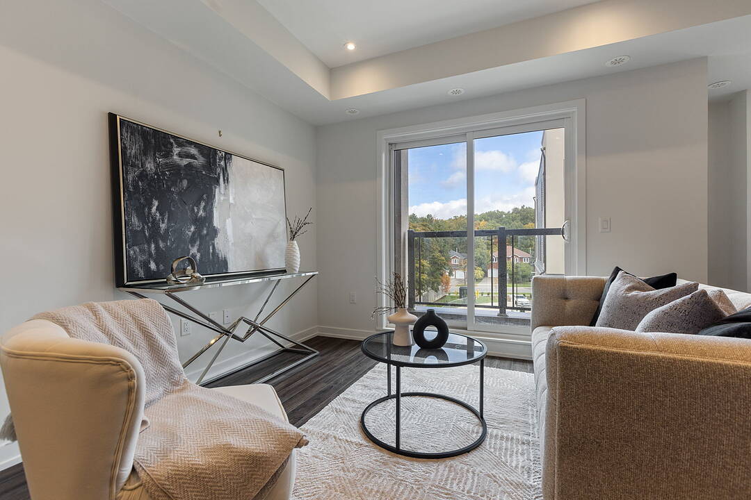 3562 Colonial Dr #16, Mississauga, Ontario