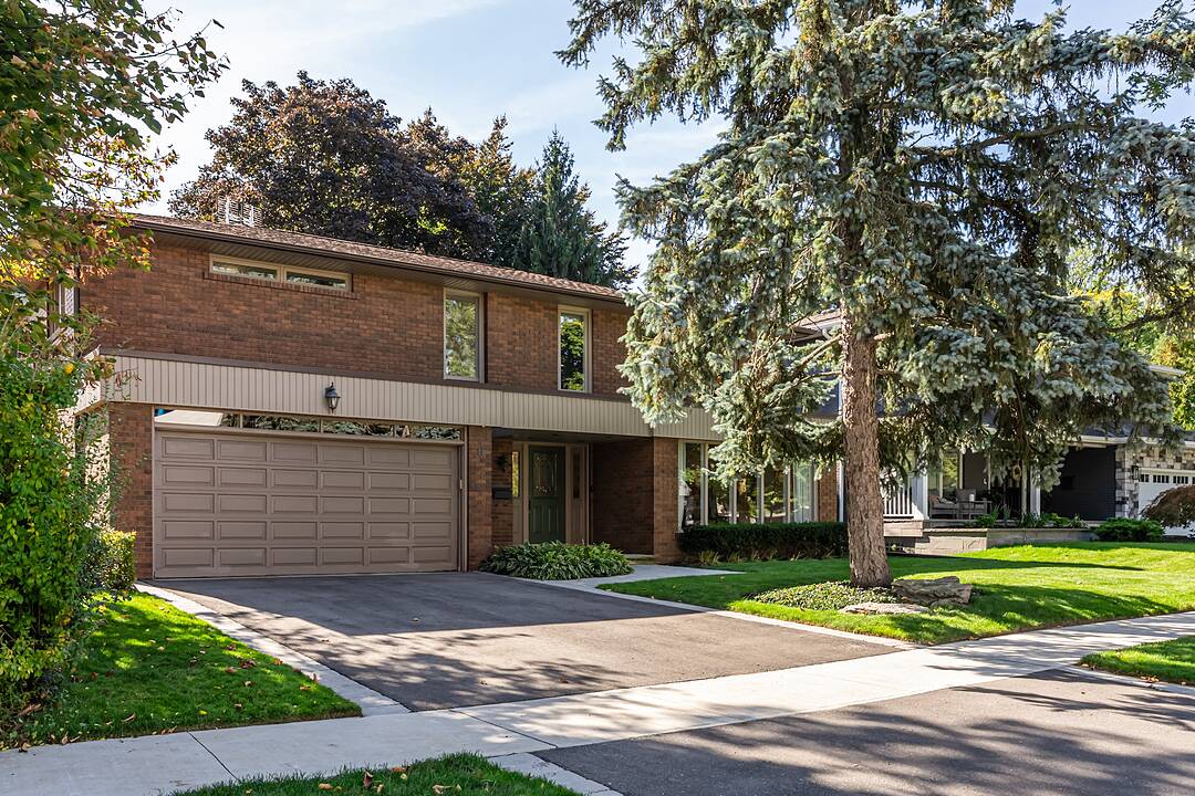 6 Courtsfield Cres, Toronto, Ontario