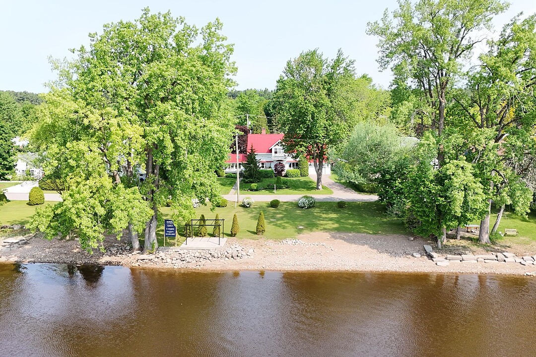 67 Rue St-Sulpice, Oka, Québec