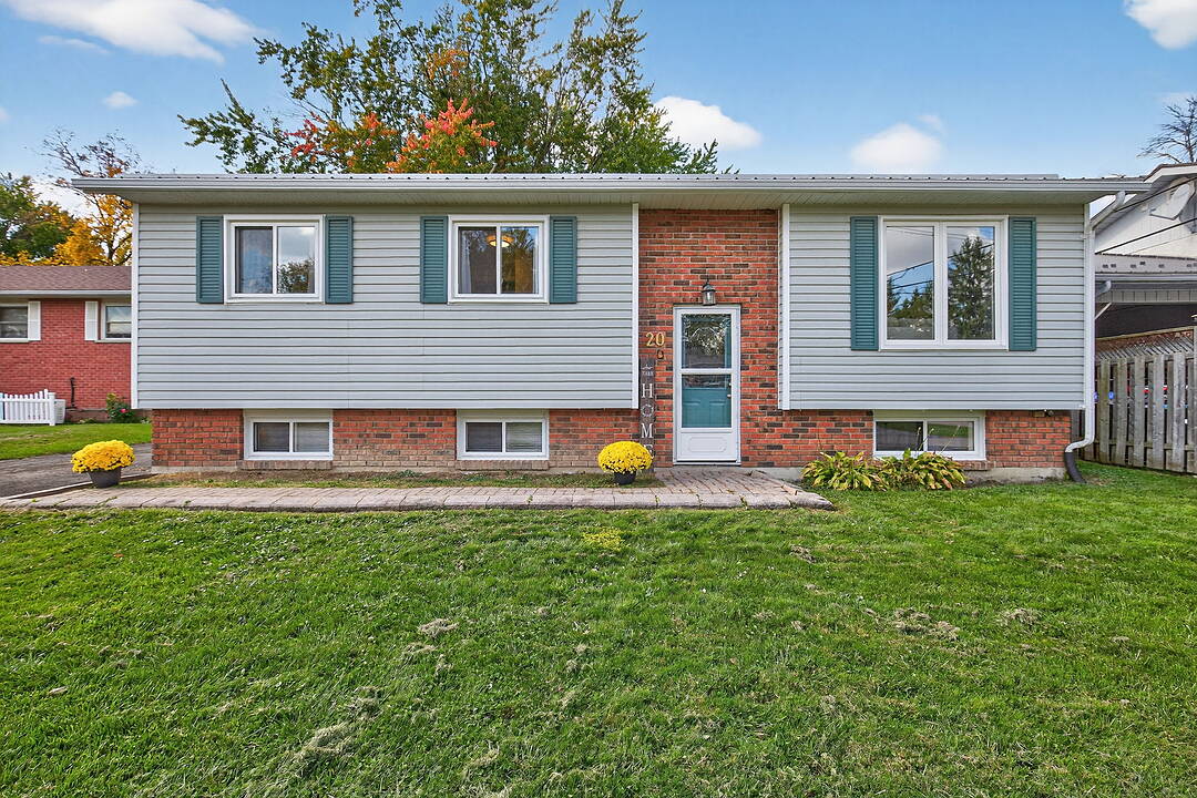 20 Community Centre Dr, Severn, Ontario