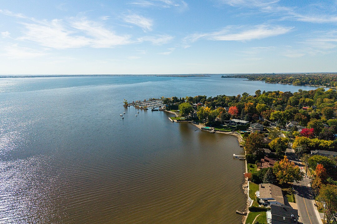 80 Av. de Breslay, Pointe-Claire, Québec