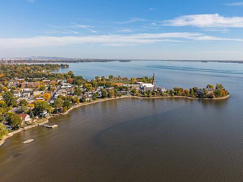 80 Av. de Breslay, Pointe-Claire