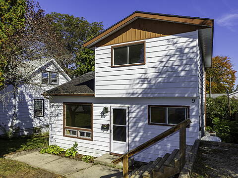 9 Summitt Ave, Parry Sound