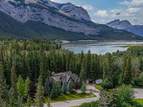 9 Mountaineer Close, Lac Des Arcs