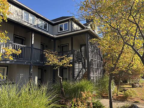 826 Suncrest Circle, Collingwood