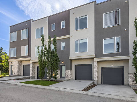 507 Shawnee Square SW, Calgary