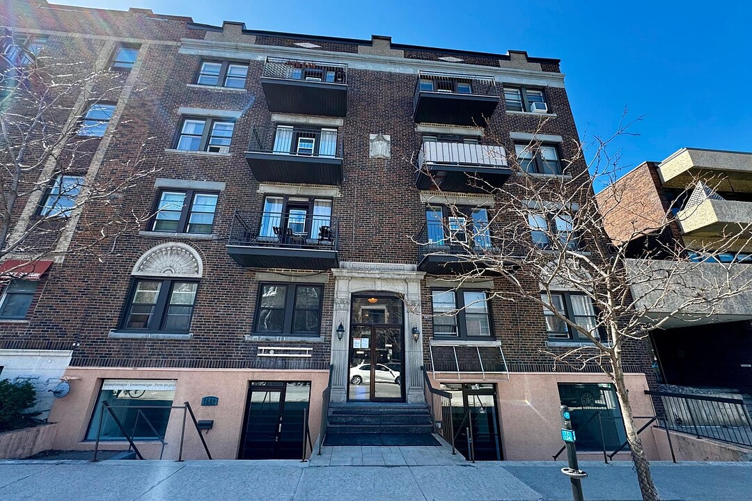 1567 Av. Van Horne, Outremont, Québec