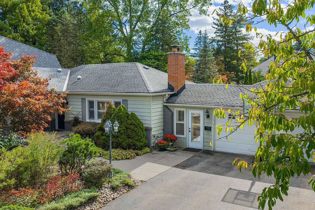 32 Parker Ave, Hamilton, Ontario