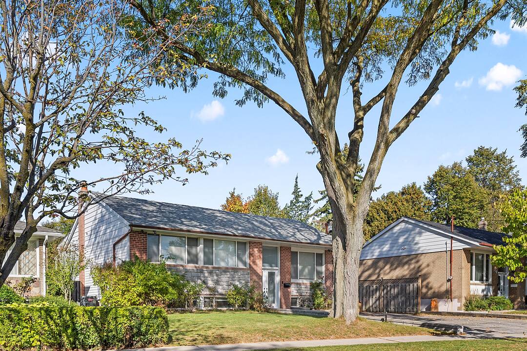 108 Lynedock Cres, Toronto, Ontario