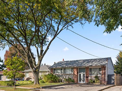 108 Lynedock Cres, Toronto