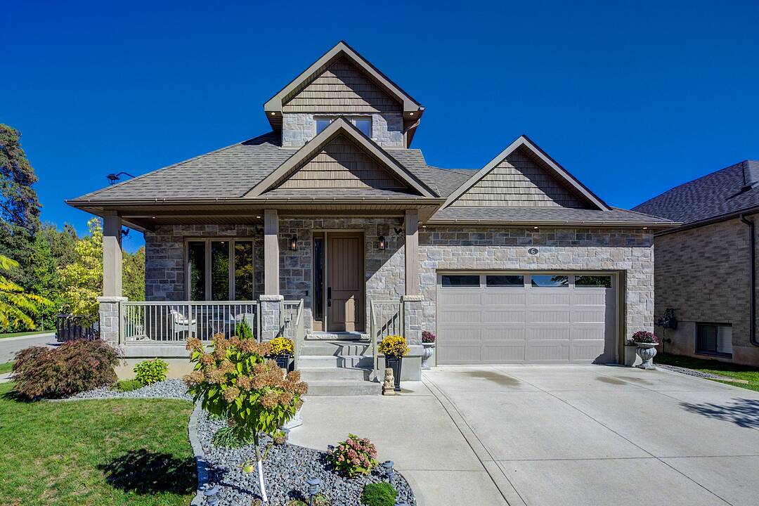 6 Gore Estate Court, Ayr, Ontario