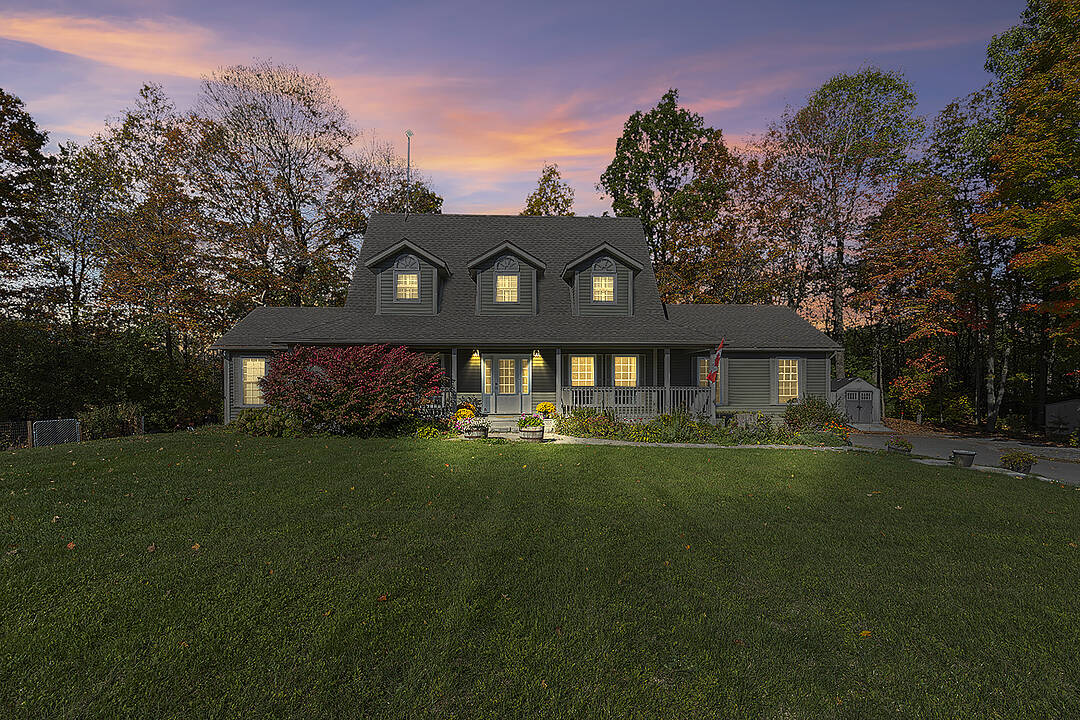 1063 Cliffside Lane, Sydenham, Ontario