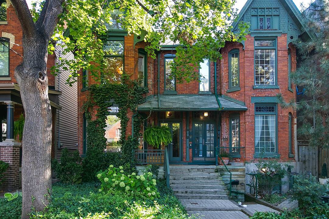 435 Ontario St, Toronto, Ontario