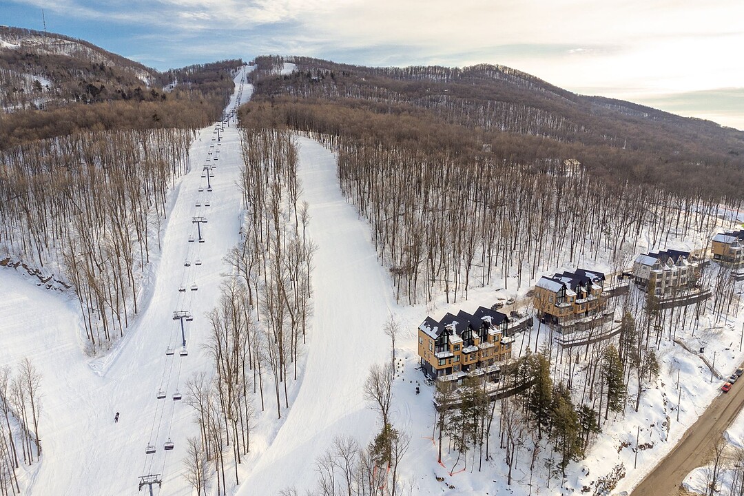 285 Ch. des Diligences, Apt. 201, Bromont, Québec