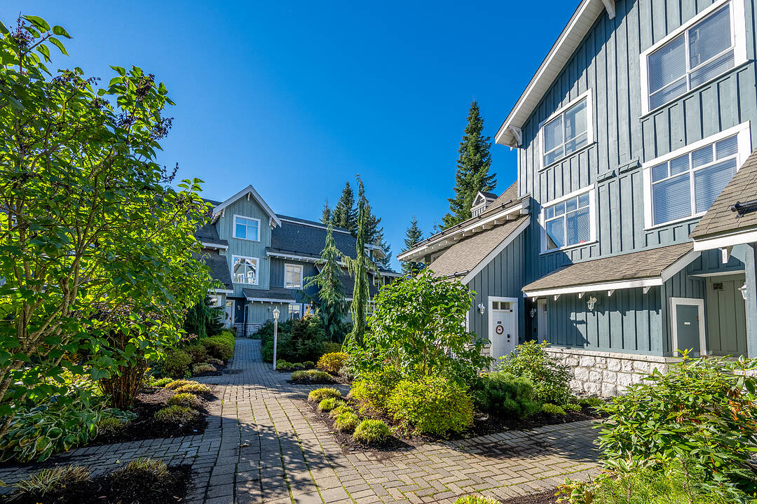 4405 Blackcomb Way #204, Whistler, British Columbia