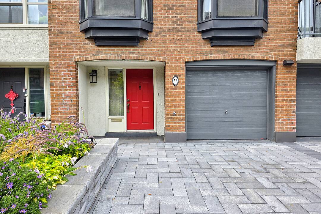 52 Granby St, Toronto, Ontario