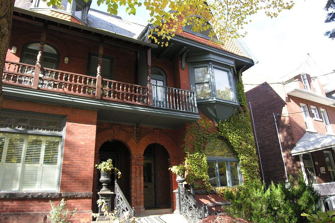 418 Brunswick Ave #Suite A, Toronto, Ontario