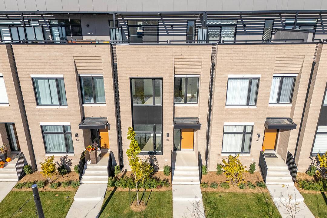 60 Lou Parsons Way Dr #TH 85, Mississauga, Ontario