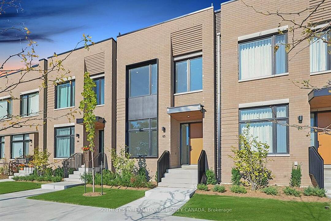 60 Lou Parsons Way Dr #TH 85, Mississauga, Ontario