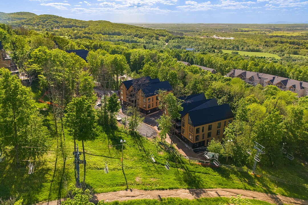 194 Ch. des Diligences, Apt. 101, Bromont, Québec
