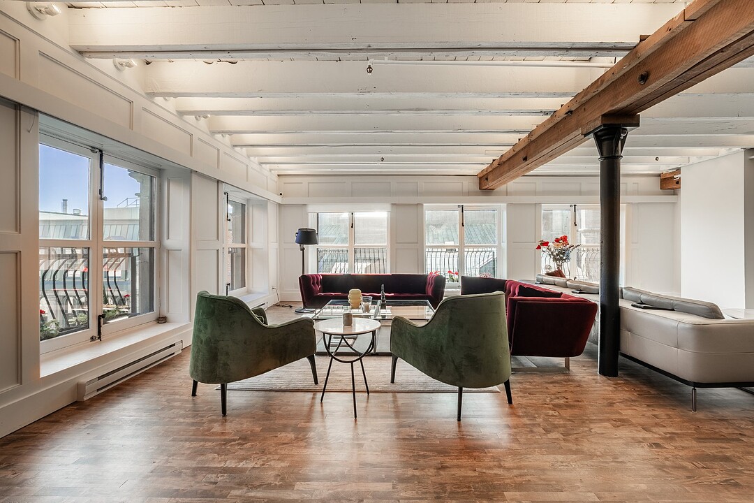 60 Rue De Brésoles, Apt. 320, Ville-Marie, Québec