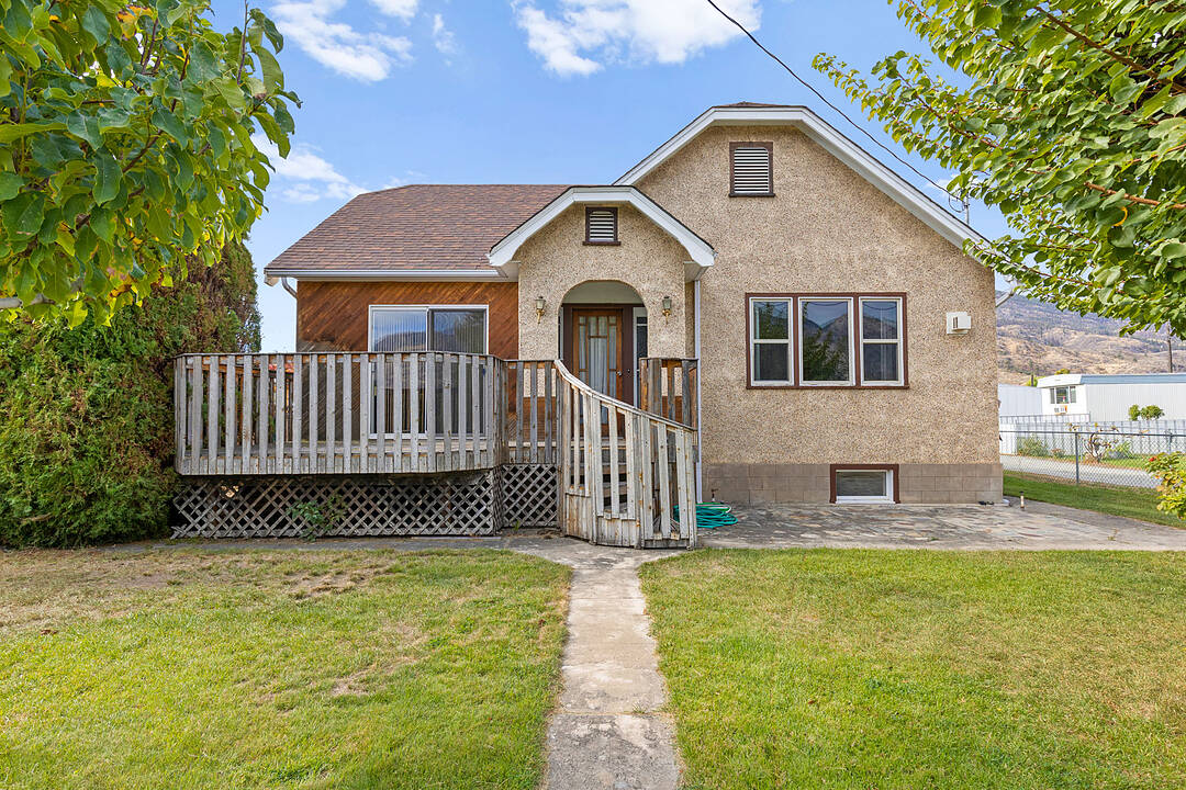 7612 97th Street, Osoyoos, British Columbia