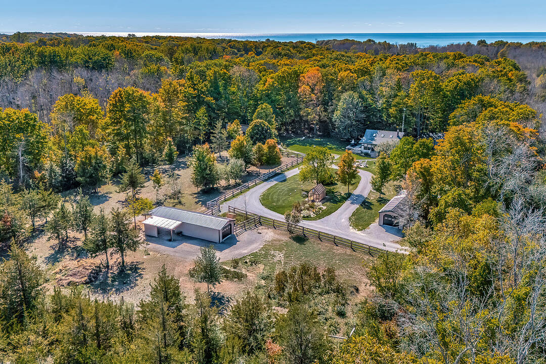 220 Easterbrook Rd S, Prince Edward County, Ontario