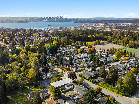 260 W 21st Street, North Vancouver