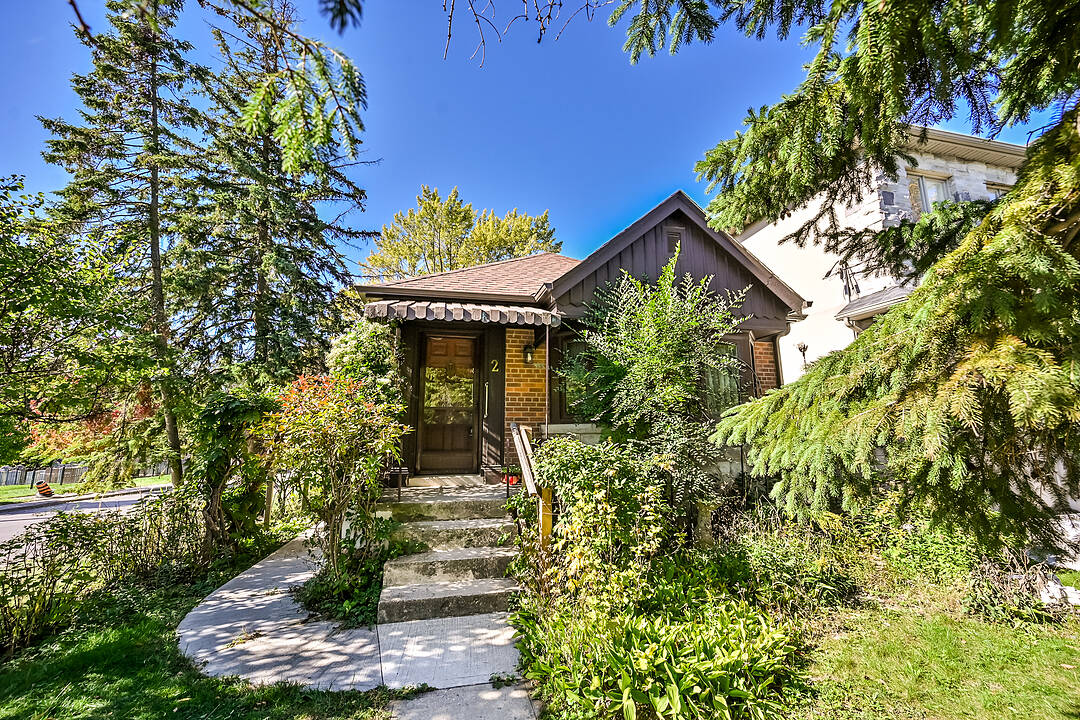 2 Wingate Pl, Toronto, Ontario