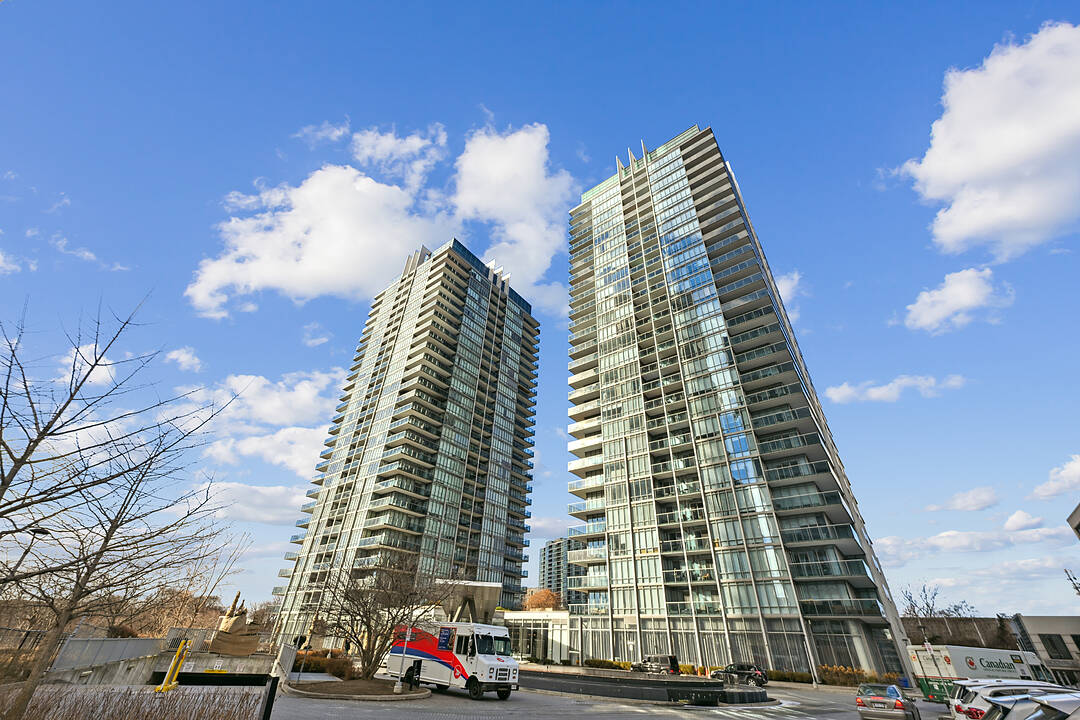 90 Park Lawn Rd #915, Toronto, Ontario