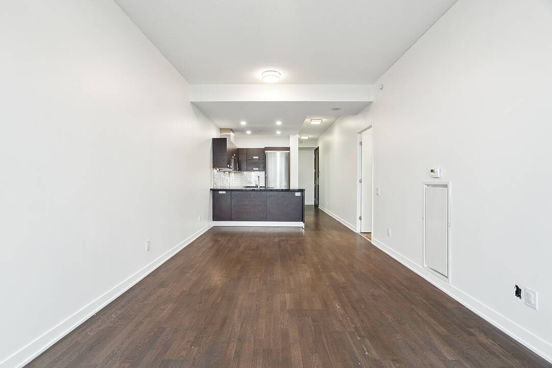 90 Park Lawn Rd #915, Toronto, Ontario