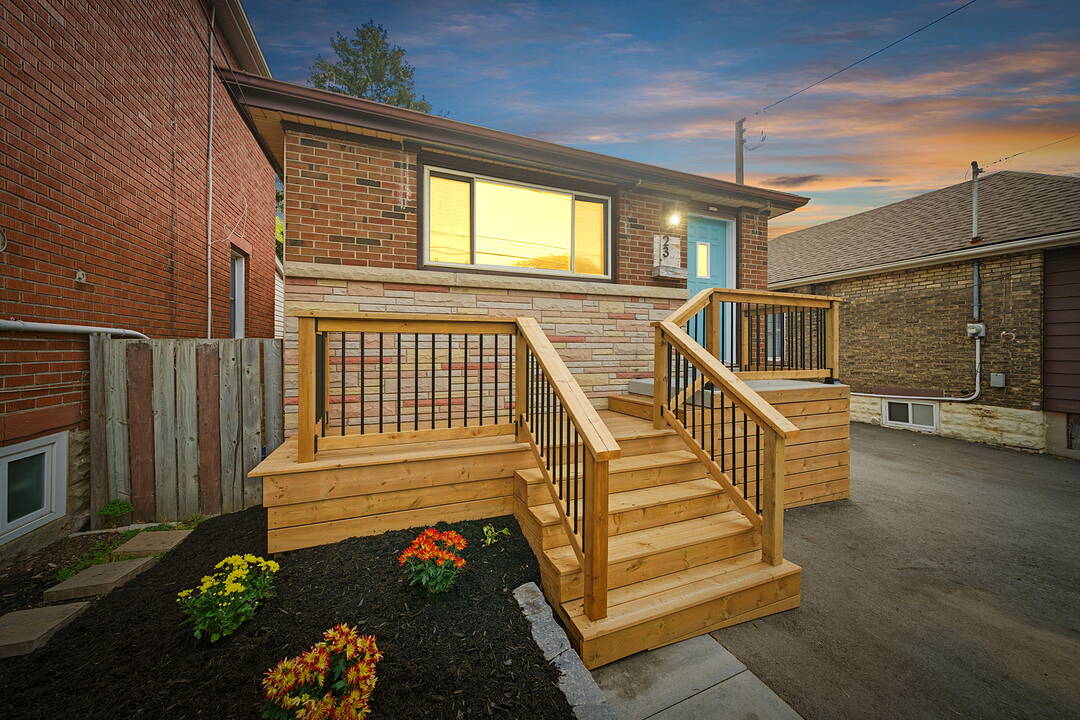 23 East 16th St, Hamilton, Ontario