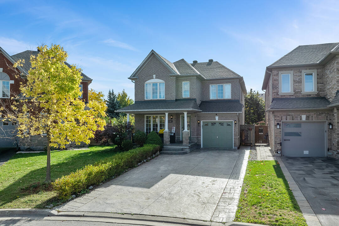 2182 Meadowglen Dr, Oakville, Ontario