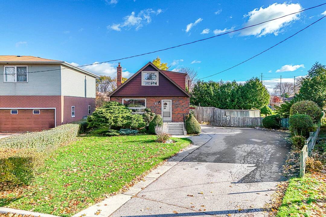 21 Tripp Cres, Toronto, Ontario