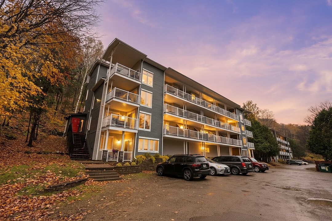 104A Rue du Mont-Plaisant, Apt. 101, Mont-Tremblant, Québec