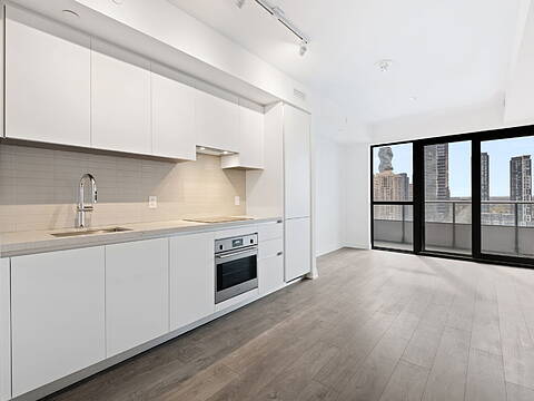 4015 The Exchange St #2107, Mississauga