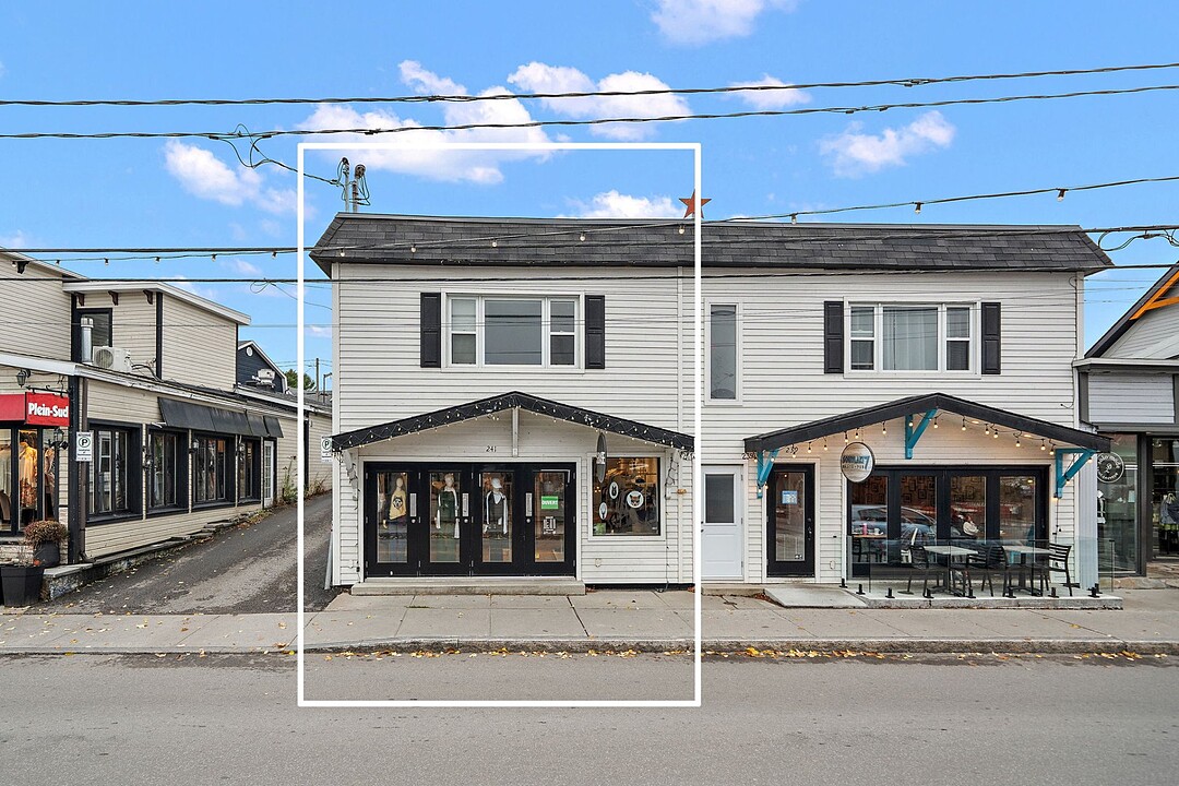 241 Rue Principale, Saint-Sauveur, Quebec, Québec