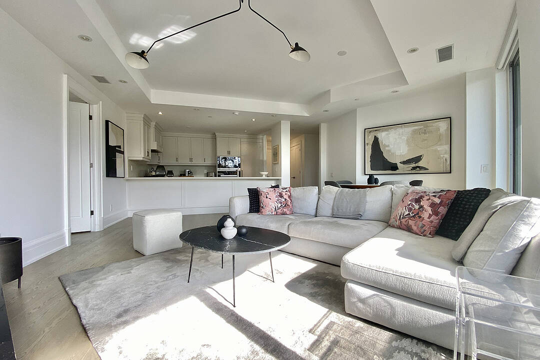 181 Davenport Rd #410, Toronto, Ontario