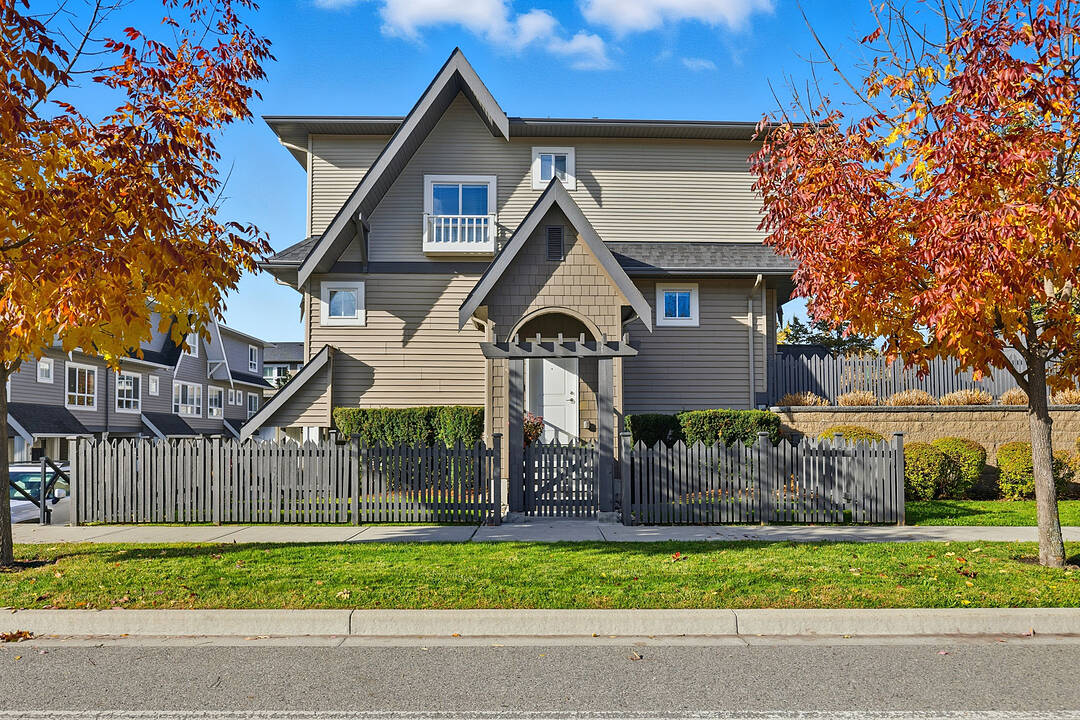 53-680 Old Meadows Road, Kelowna, British Columbia