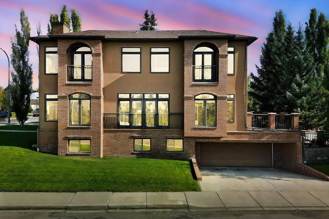 804 9A Street NE, Calgary, Alberta