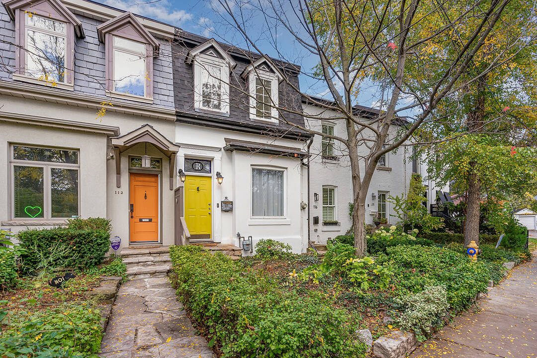 114 Shaftesbury Ave, Toronto, Ontario