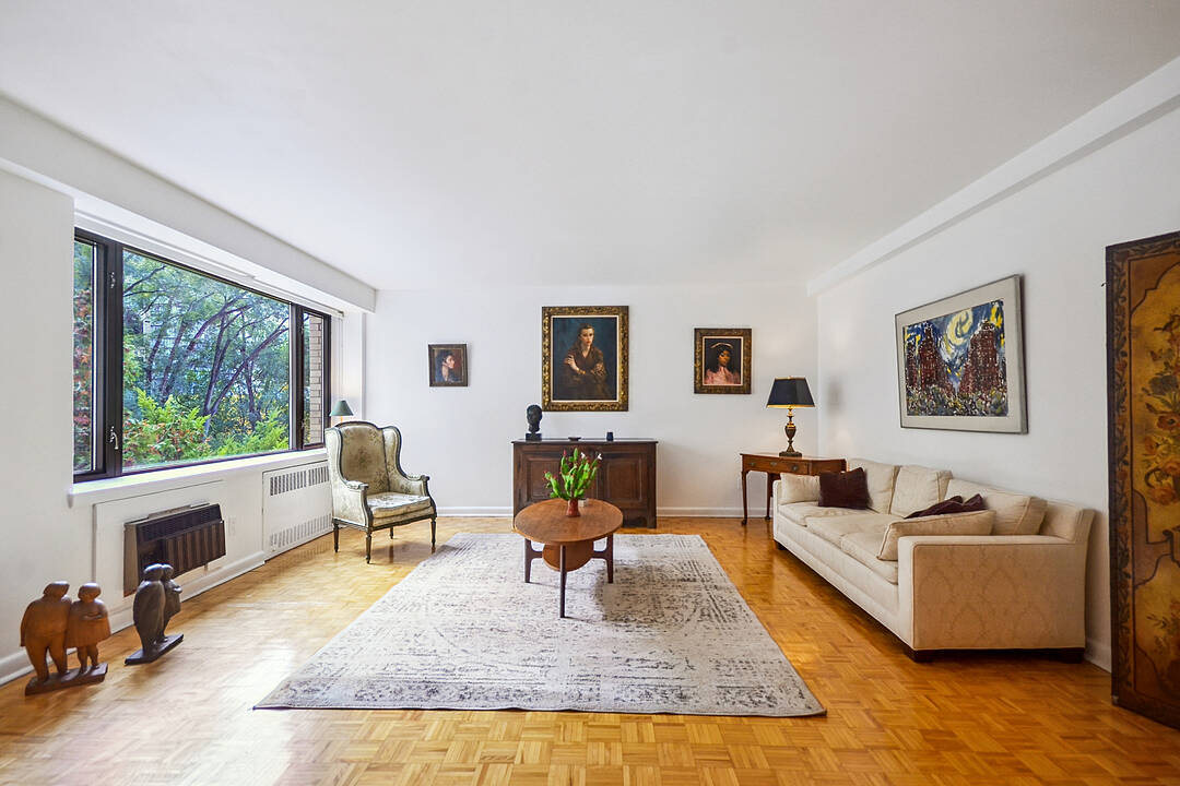 120 Rosedale Valley Rd #512, Toronto, Ontario